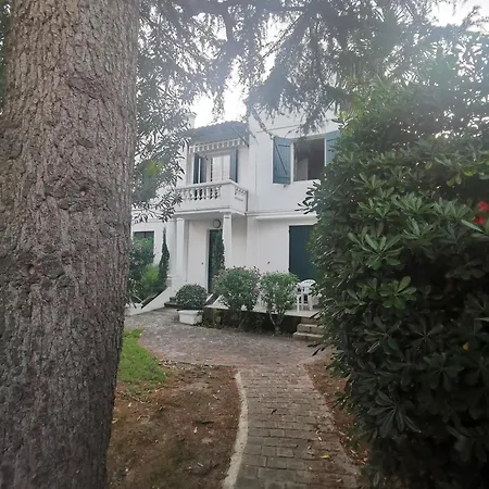 Eche-pherdea Сен-Жан-де-Люз